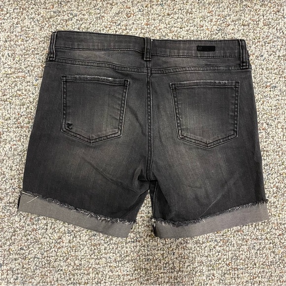 Kut from the Kloth Distressed Cuffed Denim Boyfriend Short dark gray Sz 6 - Picture 7 of 7